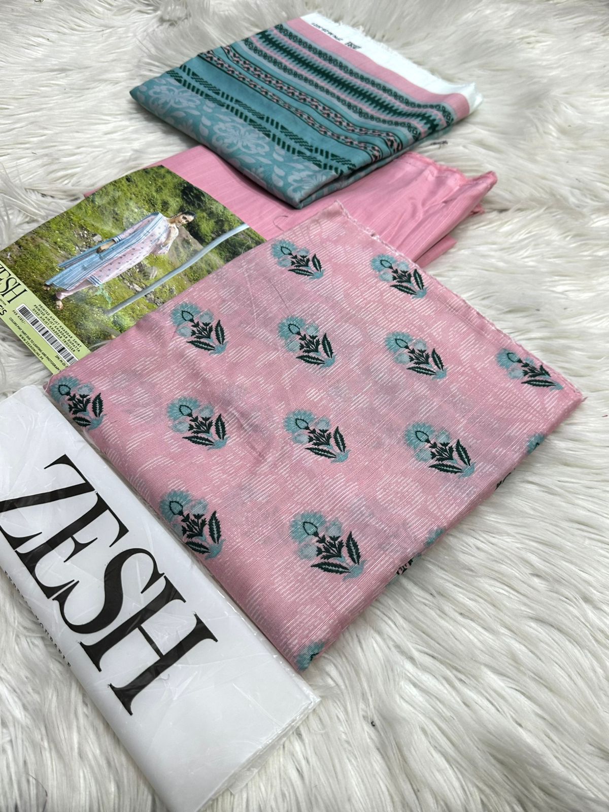 Zesh Khadar Printed Three _ Piece Woman Dress Collection